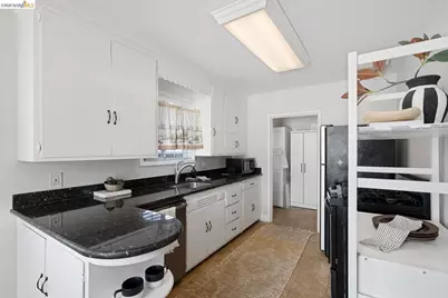 2201 Lasalle St, Martinez, CA 94553 - Photo 12