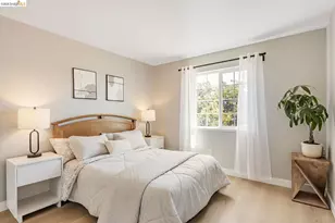 16 Town Square Pl, Oakland, CA 94603 - Photo 22