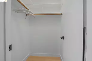 16 Town Square Pl, Oakland, CA 94603 - Photo 28