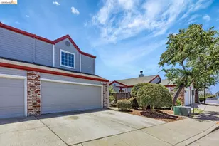16 Town Square Pl, Oakland, CA 94603 - Photo 36