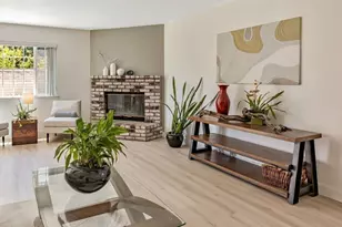 16 Town Square Pl, Oakland, CA 94603 - Photo 4