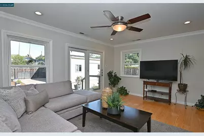 1013 Pleasant Valley Dr, Pleasant Hill, CA 94523 - Photo 16