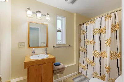 4722-4726 Shattuck Ave, Oakland, CA 94609 - Photo 42