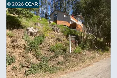 0000 Woodrow Drive, Oakland, CA 94611 - Photo 2