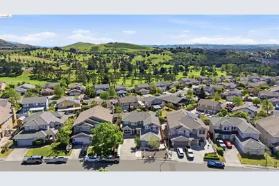 6857 Sunriver Ln, Vallejo, CA 94591 - Photo 50