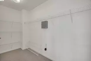 6857 Sunriver Ln, Vallejo, CA 94591 - Photo 36