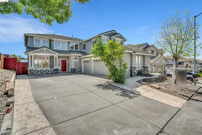 6857 Sunriver Ln, Vallejo, CA 94591 - Photo 2