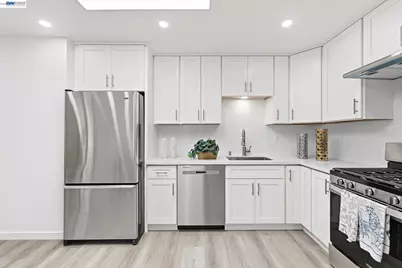 1326 Vining Dr, San Leandro, CA 94579 - Photo 16