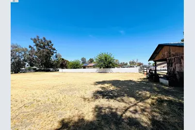 4150 Rocky Point Ct, Tracy, CA 95304 - Photo 32