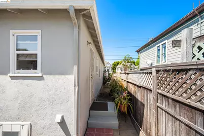 1912 Lafayette St, Alameda, CA 94501 - Photo 4