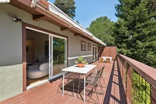 6874 Chambers Dr, Oakland, CA 94611 - Photo 22