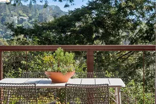 6874 Chambers Dr, Oakland, CA 94611 - Photo 20