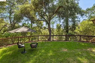 6874 Chambers Dr, Oakland, CA 94611 - Photo 44