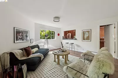 6874 Chambers Dr., Oakland, CA 94611 - Photo 38