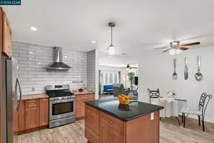 1331 Pear Dr, Concord, CA 94518 - Photo 16