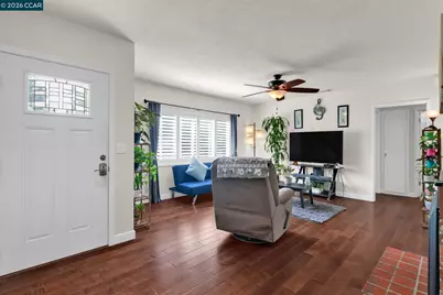 1331 Pear Dr, Concord, CA 94518 - Photo 8