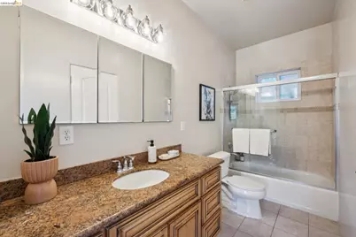 6929 Bristol Dr, Berkeley, CA 94705 - Photo 38