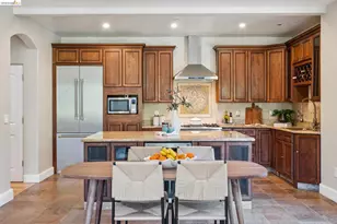 6929 Bristol Dr, Berkeley, CA 94705 - Photo 22