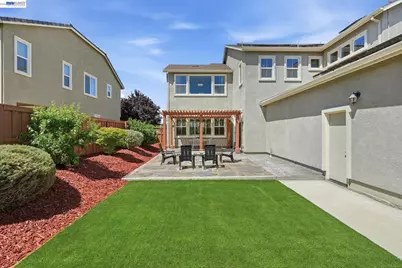 2352 Augusta Ave, Tracy, CA 95377 - Photo 46