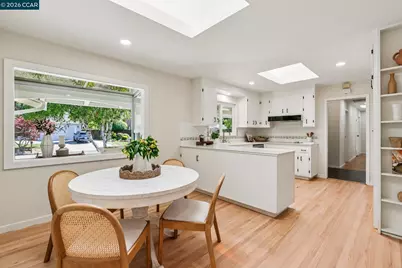 152 Tharp Dr, Moraga, CA 94556 - Photo 14