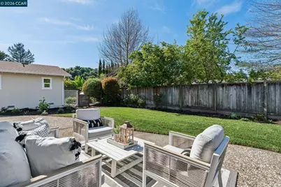 152 Tharp Dr, Moraga, CA 94556 - Photo 34