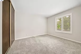960 Shorepoint Ct, Alameda, CA 94501 - Photo 12
