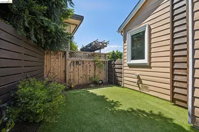 2564 35th Ave, Oakland, CA 94601 - Photo 48