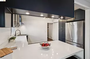 2564 35th Ave, Oakland, CA 94601 - Photo 16