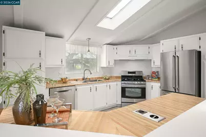 1201 Monument Blvd #76, Concord, CA 94520 - Photo 12