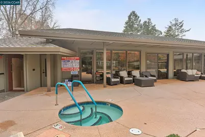 1201 Monument Blvd #76, Concord, CA 94520 - Photo 32