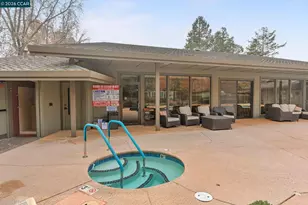 1201 Monument Blvd, Concord, CA 94520 - Photo 32