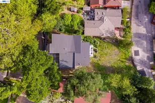 45 Homeglen Ln, Oakland, CA 94611 - Photo 44