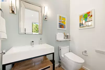 45 Homeglen Ln, Oakland, CA 94611 - Photo 10