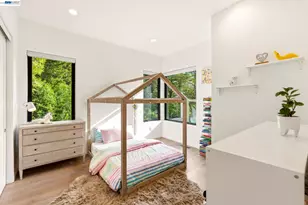 45 Homeglen Ln, Oakland, CA 94611 - Photo 42