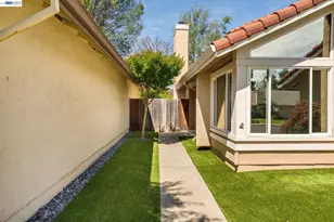 11752 Betlen Dr, Dublin, CA 94568 - Photo 2