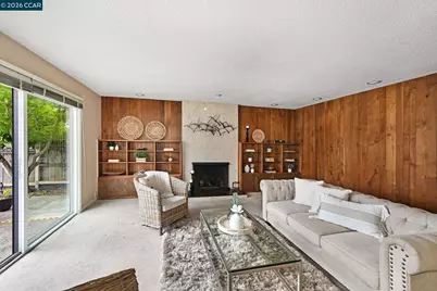 630 Larchmont Isle, Alameda, CA 94501 - Photo 2