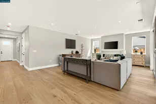 2237 Vandeleur Dr, Napa, CA 94558 - Photo 10