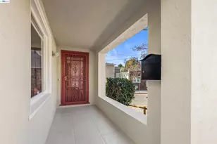 2924 Morcom Ave, Oakland, CA 94619 - Photo 2