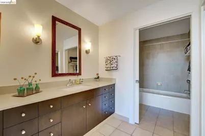 585 9th St #UNIT 535, Oakland, CA 94607 - Photo 28
