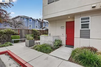 411 Rhythm Ln, Hayward, CA 94544 - Photo 6