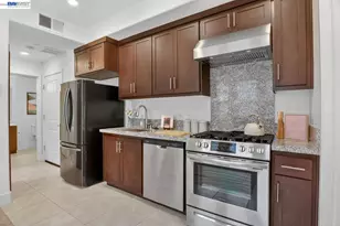 411 Rhythm Ln, Hayward, CA 94544 - Photo 12