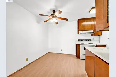 26088 Kay Ave #205, Hayward, CA 94545 - Photo 4