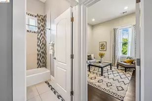 848 33rd St, Oakland, CA 94608 - Photo 30