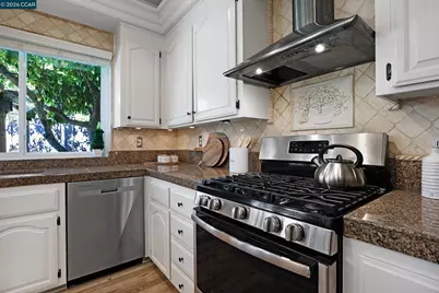 402 Chupcan Pl, Clayton, CA 94517 - Photo 16