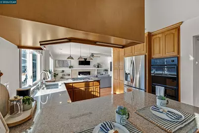 9597 Davona Dr, San Ramon, CA 94583 - Photo 8