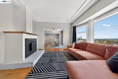 9012 Burr St, Oakland, CA 94605 - Photo 4