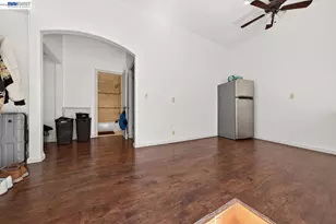 9012 Burr St, Oakland, CA 94605 - Photo 32