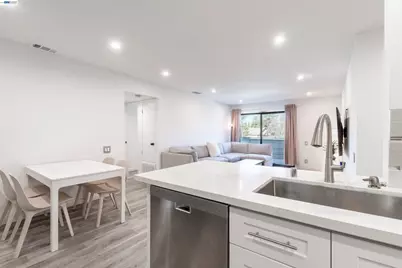 277 Hackamore Cmn, Fremont, CA 94539 - Photo 2