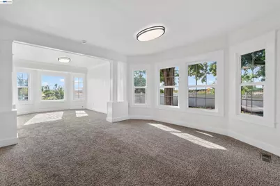 3015 Point Pleasant Rd, Elk Grove, CA 95757 - Photo 6