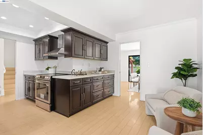 7518 Rosedale Ct, Pleasanton, CA 94588 - Photo 10